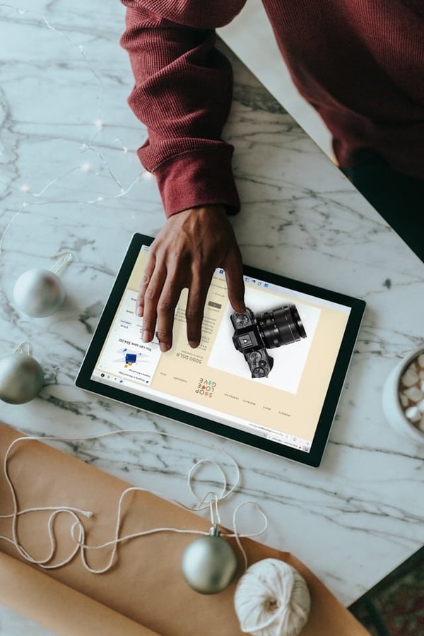 Quels sont les meilleurs logiciels de retouche photo pour les photographes utilisant des tablettes graphiques?